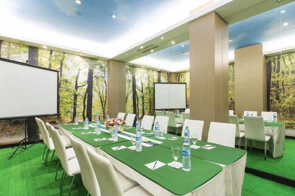 Royal City Hotel Dżakarta Zewnętrze zdjęcie